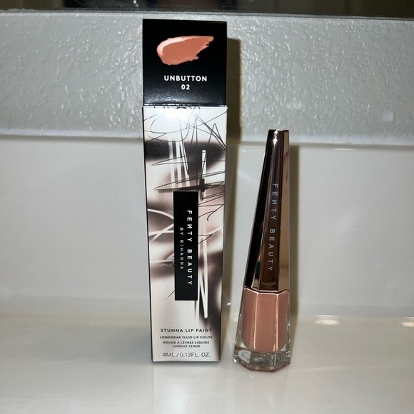 FENTY Beauty by Rihanna Stunna Lip Paint Longwear Fluid Lip Color UNBUTTON 02 - Picture 5 of 5